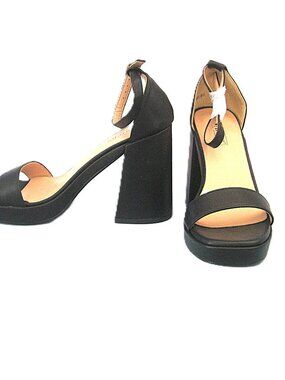 Idifu  Black Platform Sandal Ankle Strap  Heels  Chunky  Size 6